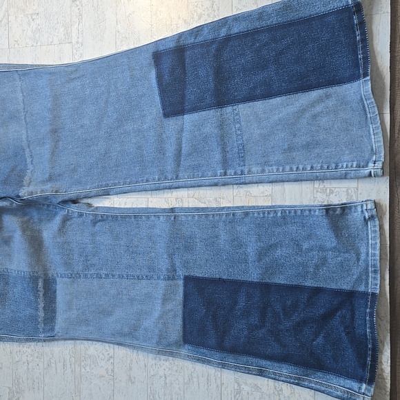 NWT Lane Bryant Patchwork Flare Jeans Size 22 Denim - Picture 3 of 13